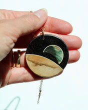 Load image into Gallery viewer, Pendant: Earthset