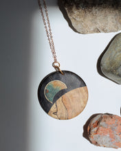 Load image into Gallery viewer, Pendant: Earthset