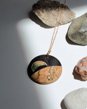 Load image into Gallery viewer, Pendant: Earthset
