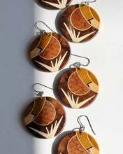 Load image into Gallery viewer, Geometric Shine