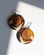 Load image into Gallery viewer, Geometric Shine