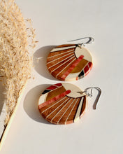 Load image into Gallery viewer, Radiant Gradient