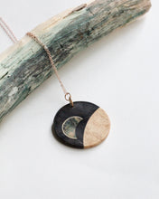 Load image into Gallery viewer, Pendant: Earthset