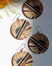 Load image into Gallery viewer, Spalted Sunburst