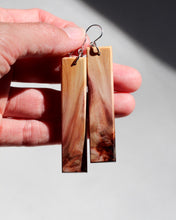 Load image into Gallery viewer, Slender Woodgrain