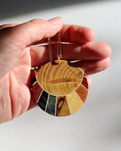 Load image into Gallery viewer, Pendant: Rainbow Beams
