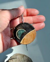 Load image into Gallery viewer, Pendant: Earthset
