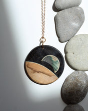Load image into Gallery viewer, Pendant: Earthset
