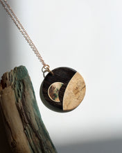 Load image into Gallery viewer, Pendant: Earthset
