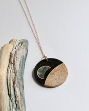 Load image into Gallery viewer, Pendant: Earthset
