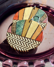 Load image into Gallery viewer, Rainbow ZigZag
