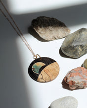Load image into Gallery viewer, Pendant: Earthset
