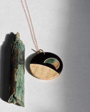 Load image into Gallery viewer, Pendant: Earthset
