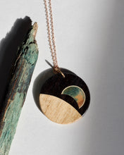 Load image into Gallery viewer, Pendant: Earthset
