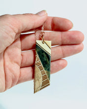 Load image into Gallery viewer, Pendant: Abstract Sapphire

