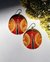 Load image into Gallery viewer, Woven Yew
