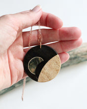 Load image into Gallery viewer, Pendant: Earthset

