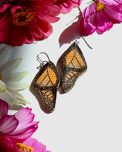 Load image into Gallery viewer, Monarch Wing
