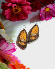 Load image into Gallery viewer, Monarch Wing
