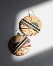 Load image into Gallery viewer, Spalted Sunburst
