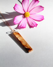 Load image into Gallery viewer, Pendant: Slender Woodgrain
