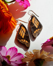 Load image into Gallery viewer, Monarch Wing

