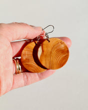 Load image into Gallery viewer, Swirling Yew 1.5"
