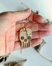 Load image into Gallery viewer, Pendant: Lil' Skulls
