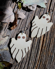 Load image into Gallery viewer, Ghosty McGhostface
