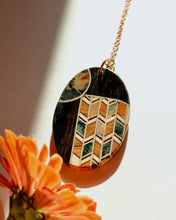 Load image into Gallery viewer, Pendant: Sweeping Diamond
