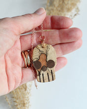 Load image into Gallery viewer, Pendant: Lil' Skulls
