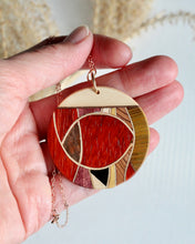 Load image into Gallery viewer, Pendant: Abstract Swirl
